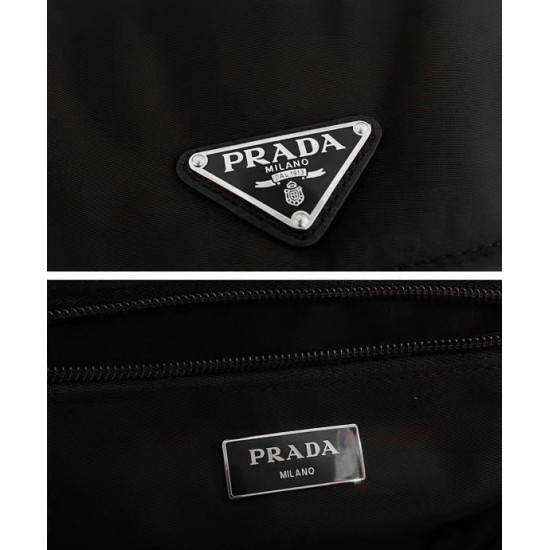 Replica Borsa a tracolla Prada Medium in nylon imbottito 1BD255 Nera Replica Borsa a tracolla Prada Medium in nylon imbottito 1BD255 Nera