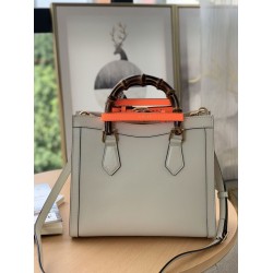 Replica Gucci Borsa tote Diana piccola 660195 Beige
