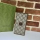 Replica Gucci Portafoglio lungo con Interlocking G 672947