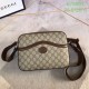 Replica Borsa Gucci Messenger con Interlocking G 675891 Marrone