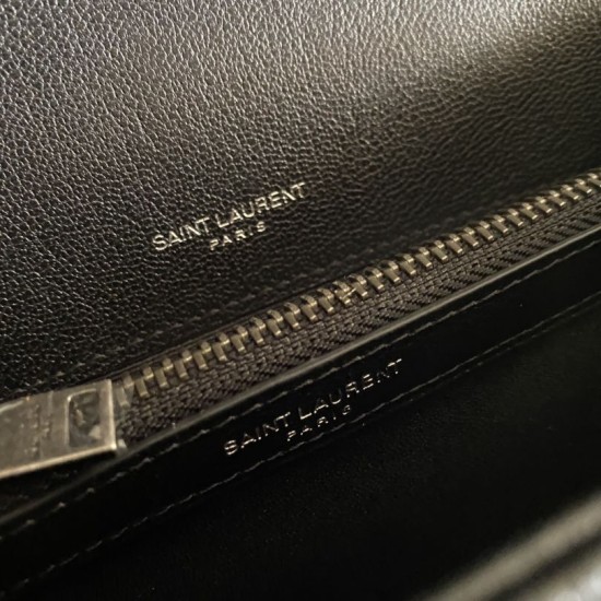 Replica Borsa a tracolla YSL Saint Laurent Medium Envelope Kate Chain Mix Matelasse Nero Argento Replica Borsa a tracolla YSL Saint Laurent Medium Envelope Kate Chain Mix Matelasse Nero Argento