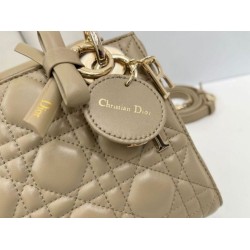 Replica Borse Dior Mini Lady Dior agnello cannage Arco biscotto caldo Imitazioni Outlet Premio