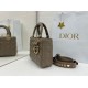 Perfetta Replica Borsa Dior Lady Dior My ABC Dior piccola Arco ciondolo D.I.O.R. in metallo grigio pietra False Online Replica Borsa Dior Lady Dior My ABC Dior piccola Arco ciondolo D.I.O.R. in metallo grigio pietra Imitazioni Outlet Premio