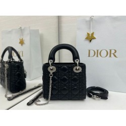 Replica Borsa Dior Mini Lady Dior Arco con ciondoli D.I.O.R  neri hardware argento Imitazioni Outlet Premio