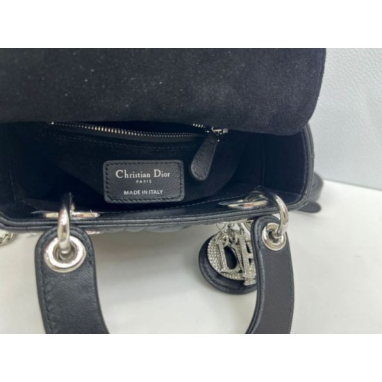 Replica Borsa Dior Mini Lady Dior Arco con ciondoli D.I.O.R  neri hardware argento Imitazioni Outlet Premio