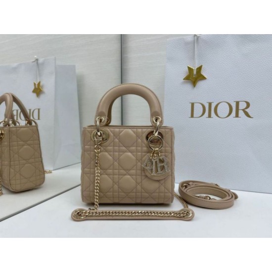 Replica Borse Dior Mini Lady Dior Arco con ciondoli D.I.O.R  Beige Imitazioni Outlet Premio