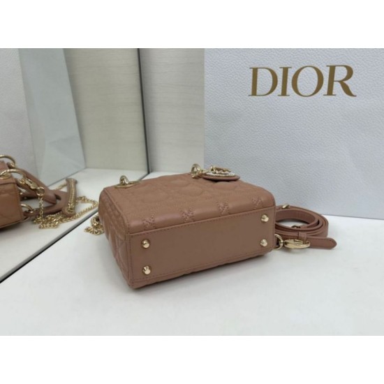 Replica Borse Dior Mini Lady Dior Arco con ciondoli D.I.O.R  Rosa cipria Imitazioni Outlet Premio
