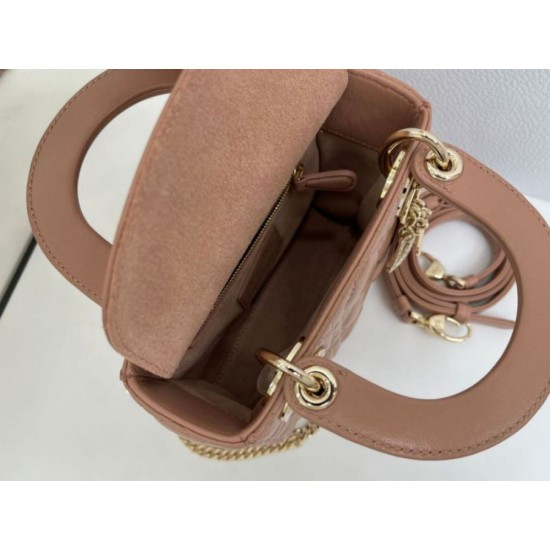 Replica Borse Dior Mini Lady Dior Arco con ciondoli D.I.O.R  Rosa cipria Imitazioni Outlet Premio
