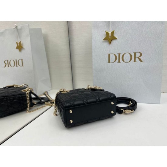Replica Borsa Dior Mini Lady Dior Arco con ciondoli D.I.O.R  neri hardware dorato Imitazioni Outlet Premio