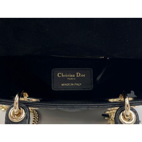 Replica Borsa Dior Mini Lady Dior Arco con ciondoli D.I.O.R  neri hardware dorato Imitazioni Outlet Premio