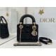 Replica Borsa Dior Mini Lady Dior Arco con ciondoli D.I.O.R  neri hardware dorato Imitazioni Outlet Premio