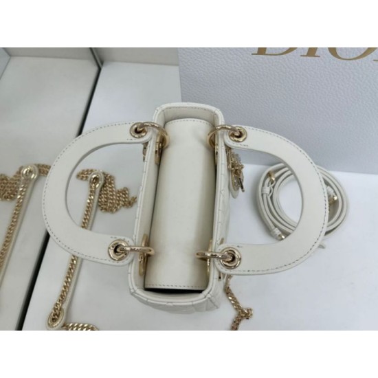 Replica Borse Dior Mini Lady Dior Arco con ciondoli D.I.O.R  bianco hardware dorato Imitazioni Outlet Premio