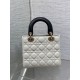 Perfetta Replica Borse Dior piccola Lady Dior My ABCDior in metallo cannage bianco con ciondolo D.I.O.R False Online Replica Borse Dior piccola Lady Dior My ABCDior in metallo cannage bianco con ciondolo D.I.O.R Imitazioni Outlet Premio