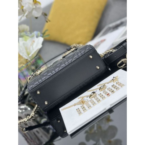 Replica Borsa Dior piccola Lady Dior My ABCDior con ciondolo D.I.O.R agnello cannage Nero Imitazioni Outlet Premio