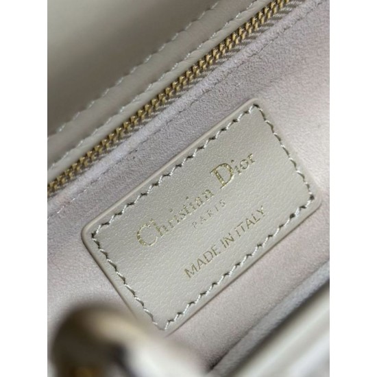 Replica Borsa Dior piccola Lady Dior My ABCDior con ciondolo D.I.O.R agnello cannage Albicocca Imitazioni Outlet Premio