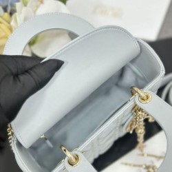 Replica Borsa Dior piccola Lady Dior My ABCDior con ciondolo D.I.O.R agnello cannage blu Imitazioni Outlet Premio