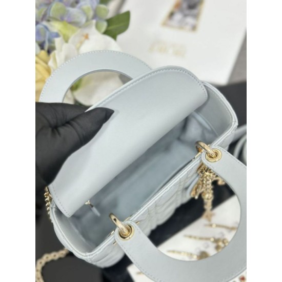 Replica Borsa Dior piccola Lady Dior My ABCDior con ciondolo D.I.O.R agnello cannage blu Imitazioni Outlet Premio