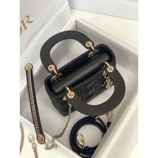 Replica Borsa Mini Lady Dior con cuciture cannage nero Imitazioni Outlet Premio