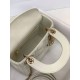 Perfetta Replica Borsa Mini Lady Dior con cuciture cannage bianco False Online Replica Borsa Mini Lady Dior con cuciture cannage bianco Imitazioni Outlet Premio