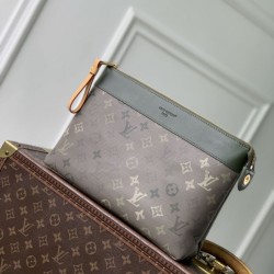 Falso superiore LV M26970 Pochette Voyage Souple pochette da uomo verde Imitazioni Outlet