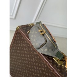 Falso superiore Borsa a tracolla Louis Vuitton M26933 Rush Bumbag Uomo verde Imitazioni Outlet