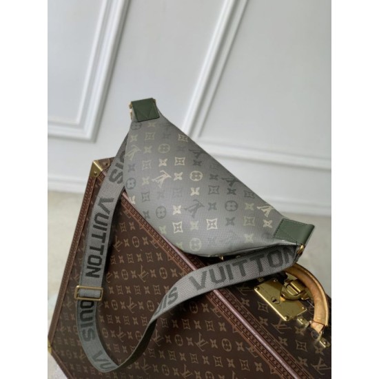 Falso superiore Borsa a tracolla Louis Vuitton M26933 Rush Bumbag Uomo verde Imitazioni Outlet
