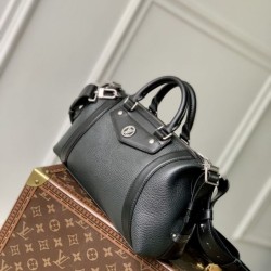 Falso superiore Borsa a mano Louis Vuitton LV Biker MM M14514 nera Imitazioni Outlet