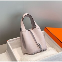 Replica Borsa Tote Hermes Picotin Lock 18/22 Clemence Mauve Pale False Online Premium Migliore Replica Borsa Tote Hermes Picotin Lock 18/22 Clemence Mauve Pale Imitazioni Outlet