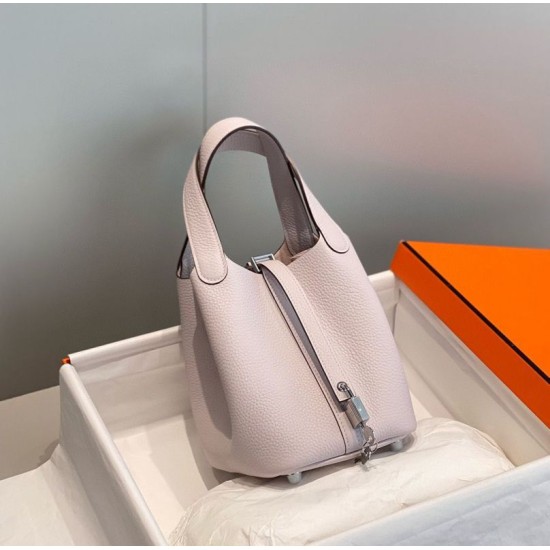 Migliore Replica Borsa Tote Hermes Picotin Lock 18/22 Clemence Mauve Pale Imitazioni Outlet