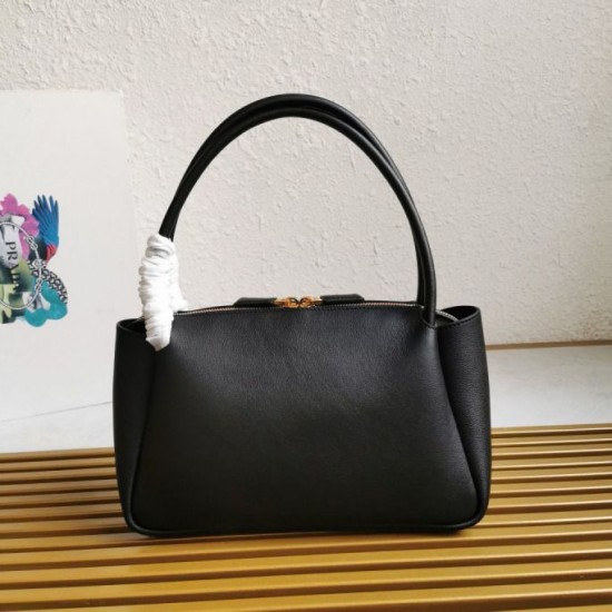 Perfette Qualità Repliche Borsa a tracolla Prada con logo triangolare nero Imitazione