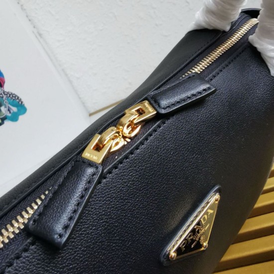 Perfette Qualità Repliche Borsa a tracolla Prada con logo triangolare nero Imitazione