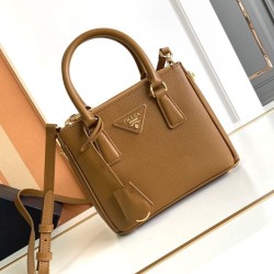 Migliore Repliche Prada Mini/Medium Galleria Bag Saffiano Marrone Economiche Outlet Online