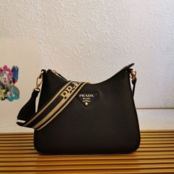 Replica perfetta Borsa a tracolla Prada Granata Nera Imitazione Outlet Online