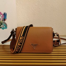 Miglior Falso Borsa a tracolla piccola Prada Flap Granata Marrone Economiche Premium