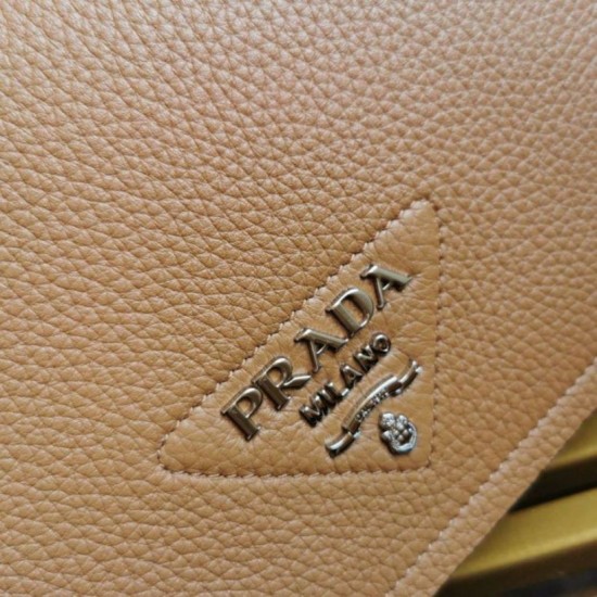 Miglior Falso Borsa a tracolla piccola Prada Flap Granata Marrone Economiche Premium
