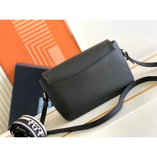 Perfette Qualità Repliche Borsa a tracolla piccola Prada Flap Granata Nera Imitazione