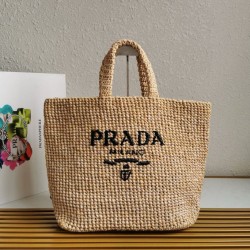 Miglior Falso Borsa tote grande Prada all'uncinetto in filato effetto rafia beige Economiche Premium