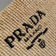 Borsa tote grande Prada all'uncinetto in filato effetto rafia beige Replica originale di alta qualità Miglior Falso Borsa tote grande Prada all'uncinetto in filato effetto rafia beige Economiche Premium