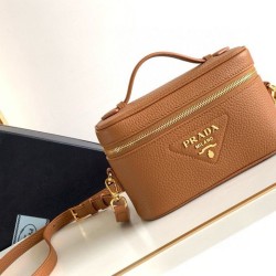 Miglior Falso Borsa mini Vanity Prada Granata Marrone Economiche Premium
