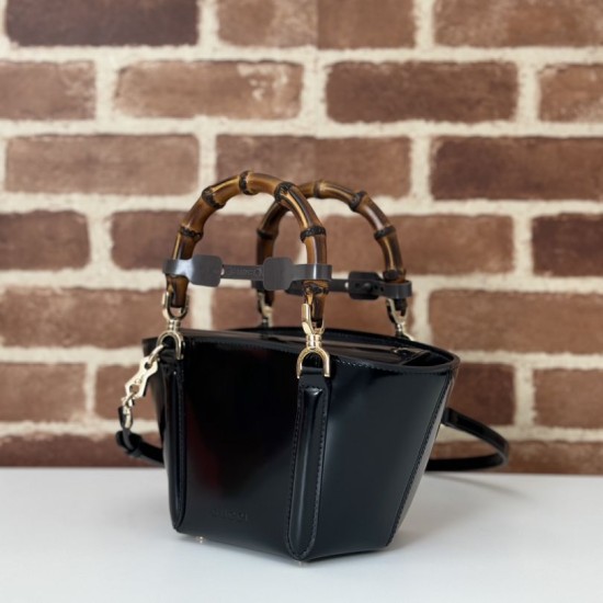 Repliche Gucci Mini bamboo top handle tote borse 805832 Nero Imitazioni Premium Migliore Repliche Gucci Mini bamboo top handle tote borse 805832 Nero Economiche Outlet Online