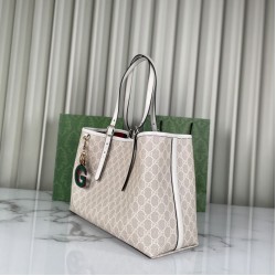 Replica perfetta Gucci GG Emblem borsa tote media 815213 Beige Imitazione Outlet Online