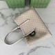 Replica perfetta Gucci GG Emblem borsa tote media 815213 Beige Imitazione Outlet Online