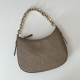 Replica perfetta Gucci 815409 GG Emblem borsa a tracolla piccola mezzaluna Talpa Imitazione Outlet Online