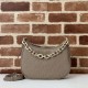 Replica perfetta Gucci 815409 GG Emblem borsa a tracolla piccola mezzaluna Talpa Imitazione Outlet Online
