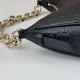 Migliore Repliche Gucci 820453 Borsa a tracolla media GG Emblem Nero Economiche Outlet Online