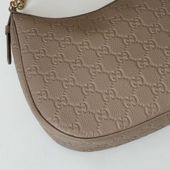 Perfette Qualità Repliche Gucci 820453 GG Emblem borsa a tracolla media Talpa Imitazione