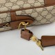 Miglior Falso Gucci 821149 Borsa a tracolla media GG Emblem Marrone Economiche Premium