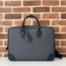 Migliore Repliche Gucci 821149 Borsa a tracolla media GG Emblem Nero Economiche Outlet Online