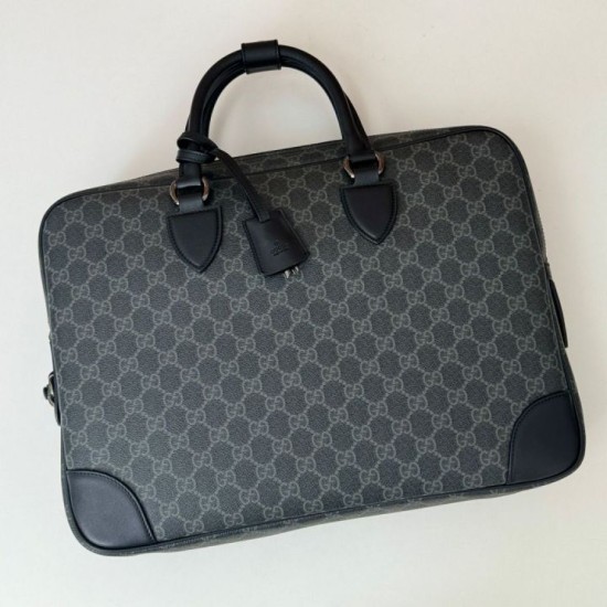 Migliore Repliche Gucci 821149 Borsa a tracolla media GG Emblem Nero Economiche Outlet Online