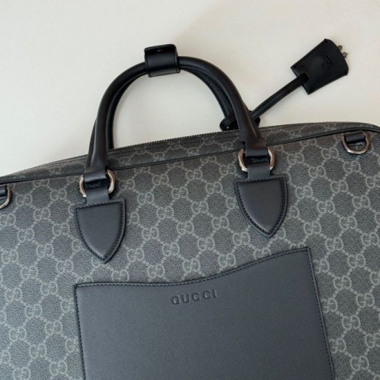Migliore Repliche Gucci 821149 Borsa a tracolla media GG Emblem Nero Economiche Outlet Online